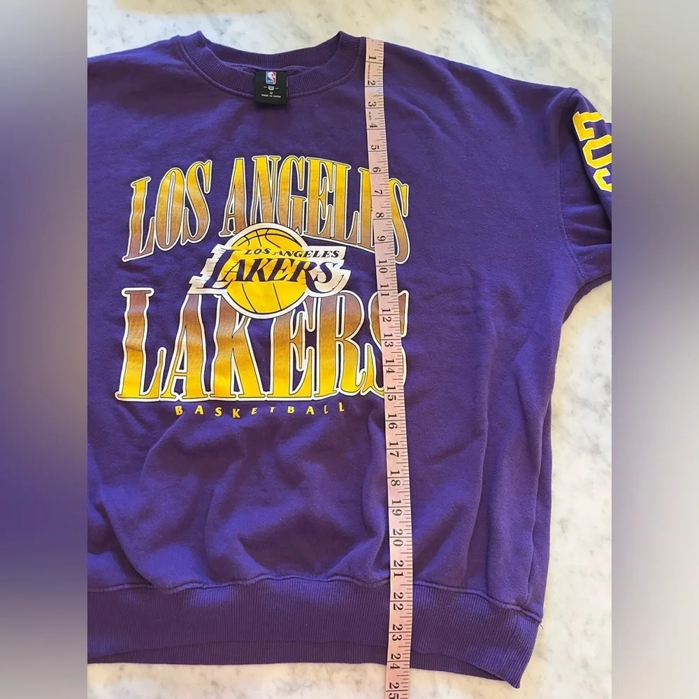 Vintage Los Angeles Lakers crew sweatshirt